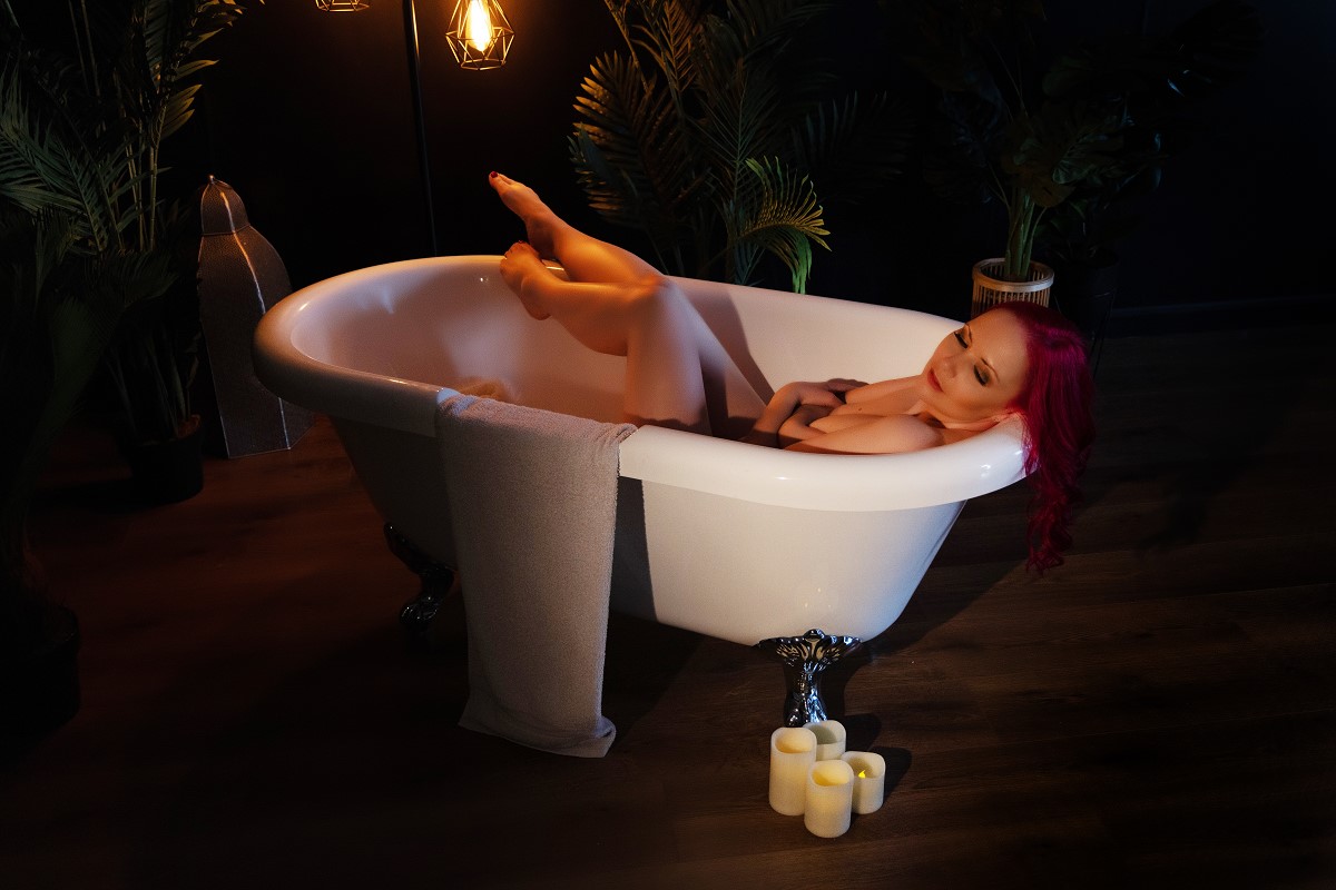 Boudoir-photographer-canterbury-all-female